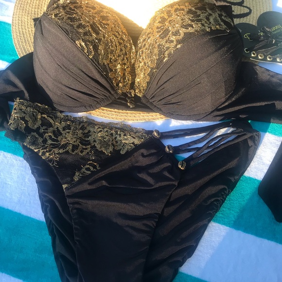 NWT beach bunny bikini big girls don’t cry XL/L - Picture 1 of 17